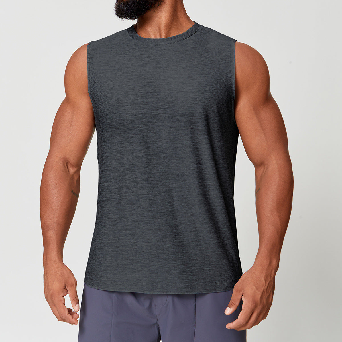 Men’s Quick-Dry Two-Tone Sleeveless Training Tank Top view 3