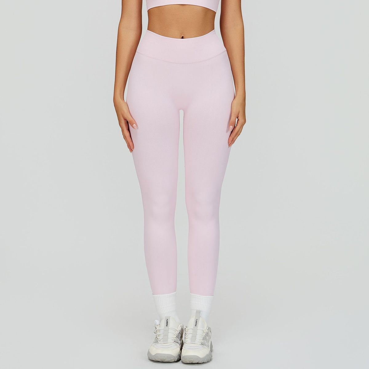 Women’s Seamless V-Waist Peach-Lift Scrunch Yoga Leggings view 3