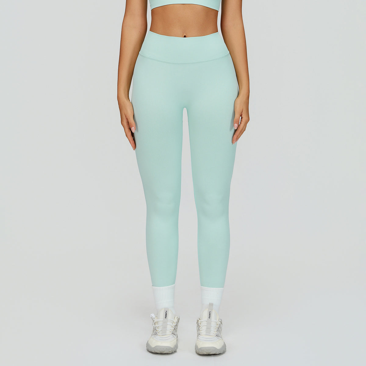 Women’s Seamless V-Waist Peach-Lift Scrunch Yoga Leggings view 4